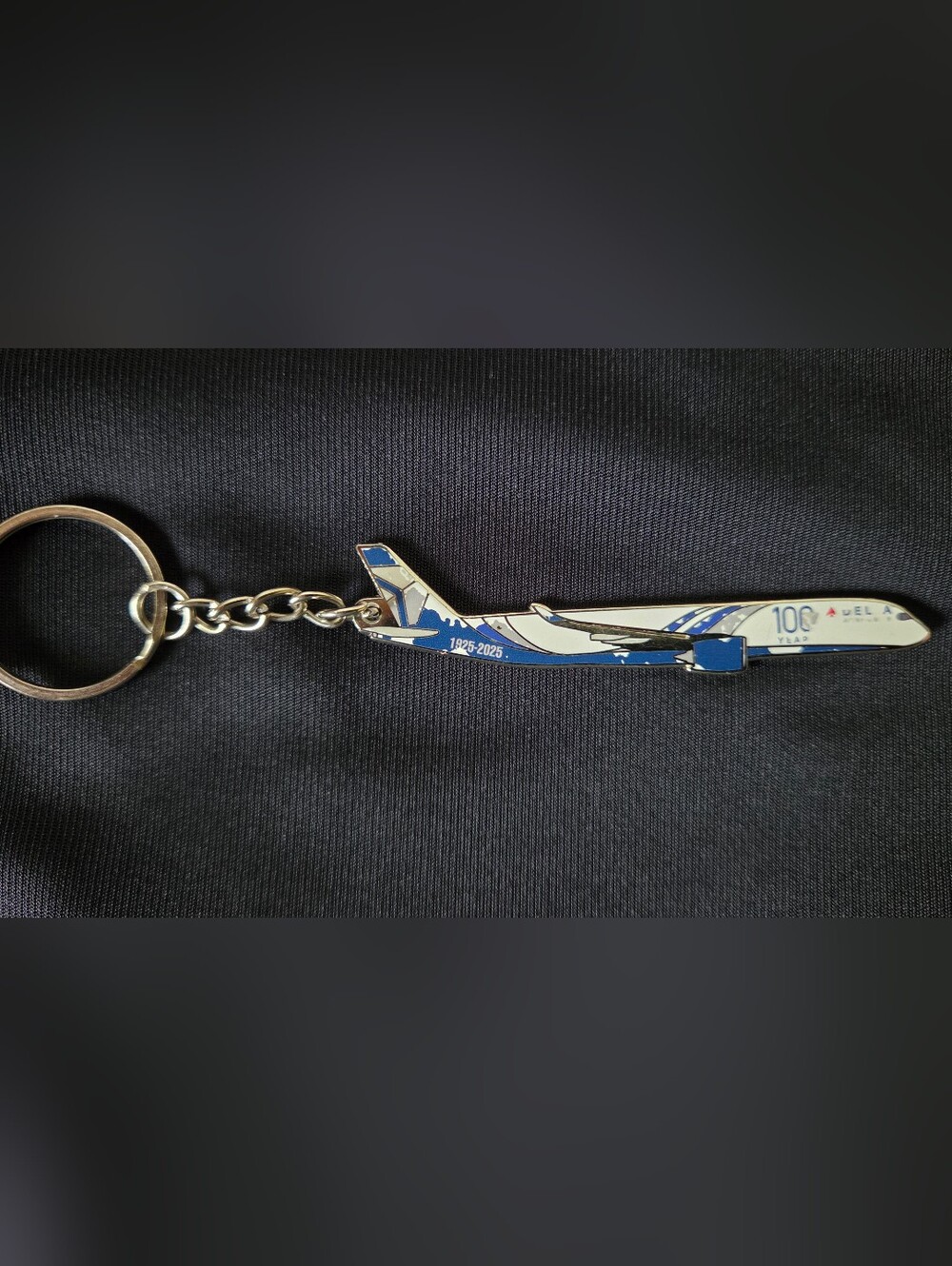Commemorative 1925-2025 Blue & White DELTA Airline Airplane Keychain